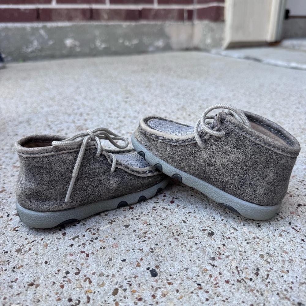 Twisted X- Suede Moccasin Shoes - Gray